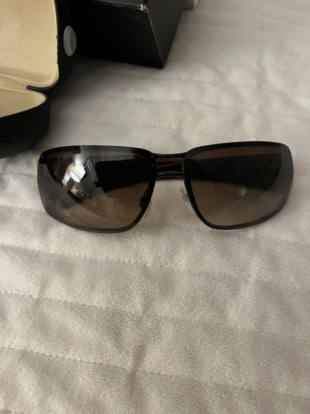 🚩FINAL markdown! CHANEL Black Frame with Brown Gradient Lenses Sunglasses - Picture 5 of 15